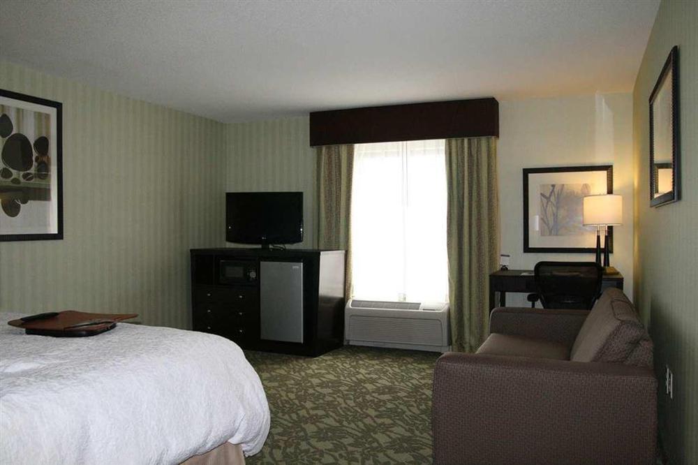Hampton Inn Detroit Roseville Clinton Township Bilik gambar
